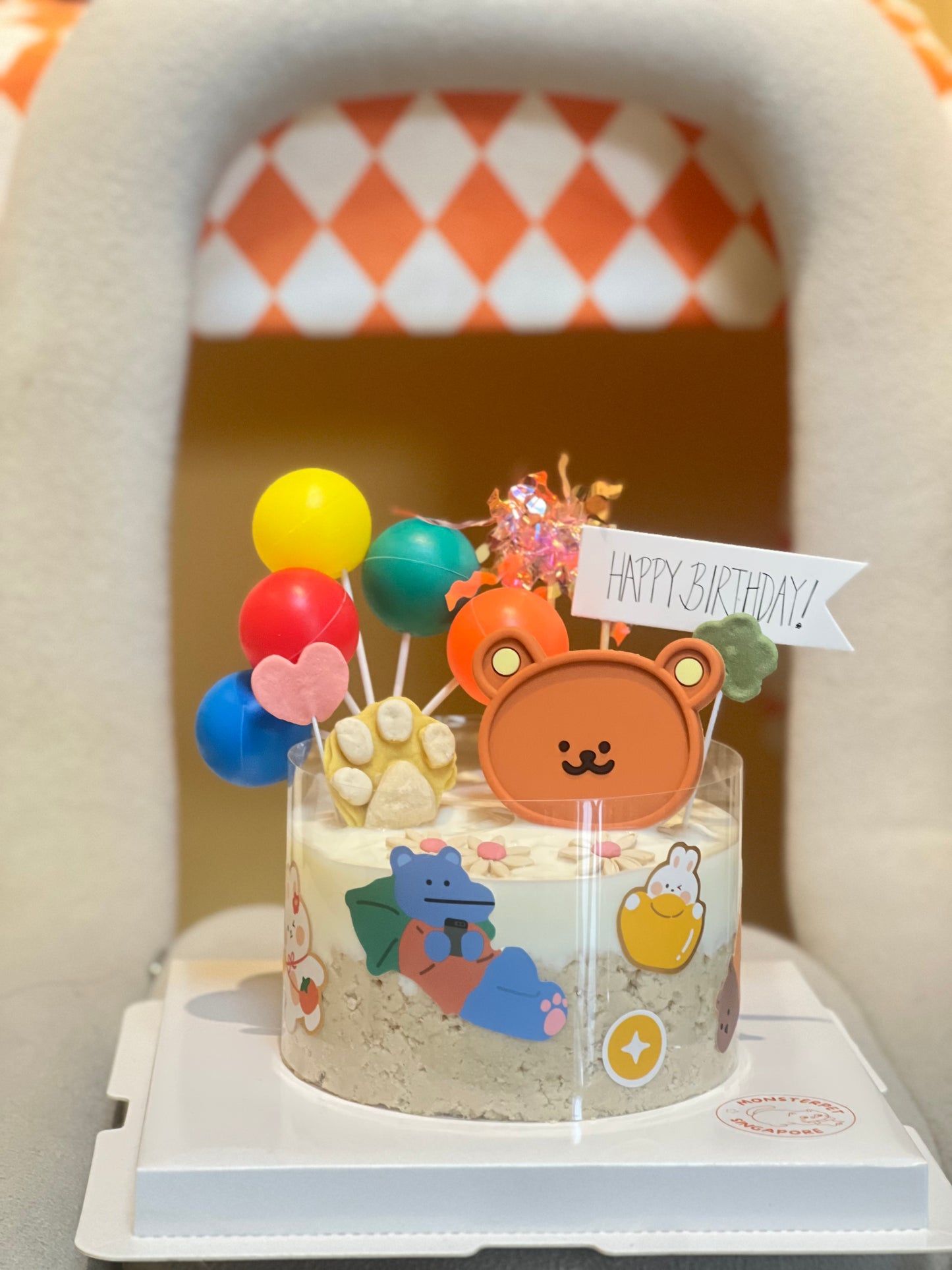 Monsterpet Lava pet cake