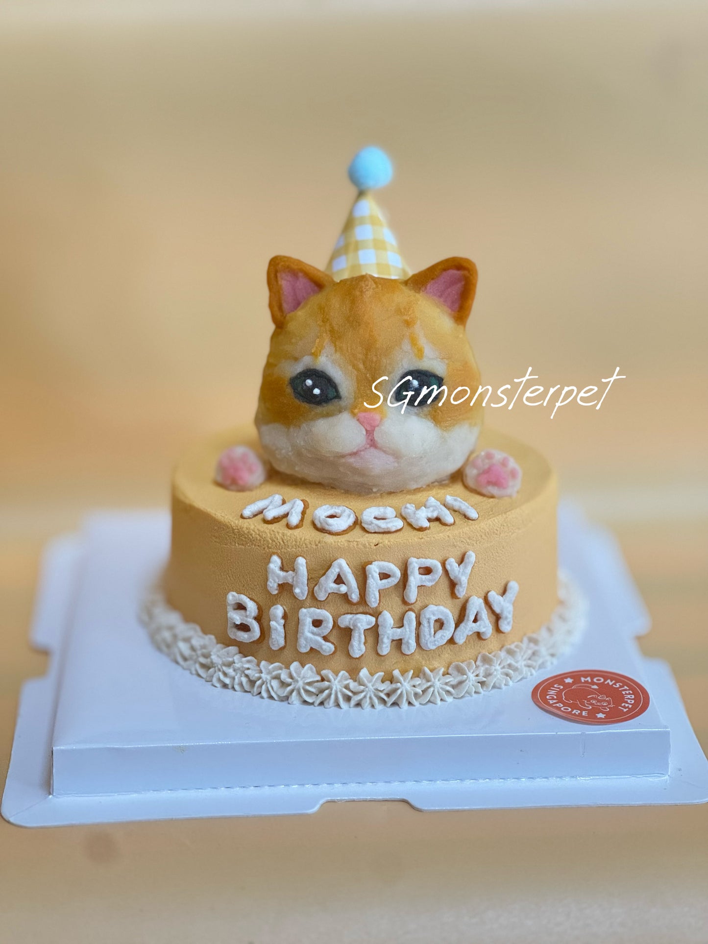 Sculpted Head On Base Pet Cake