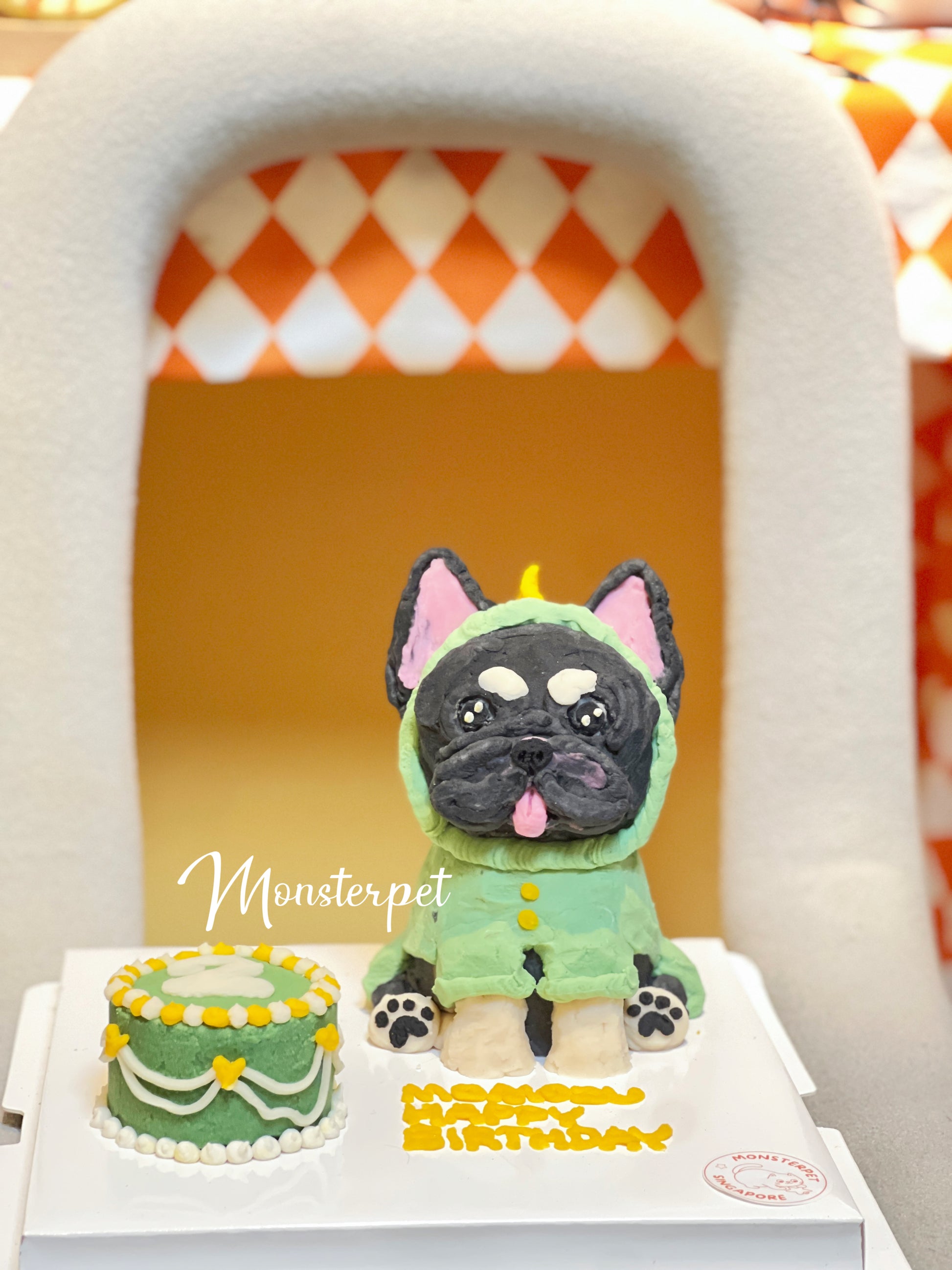 Monsterpet full body pet cake