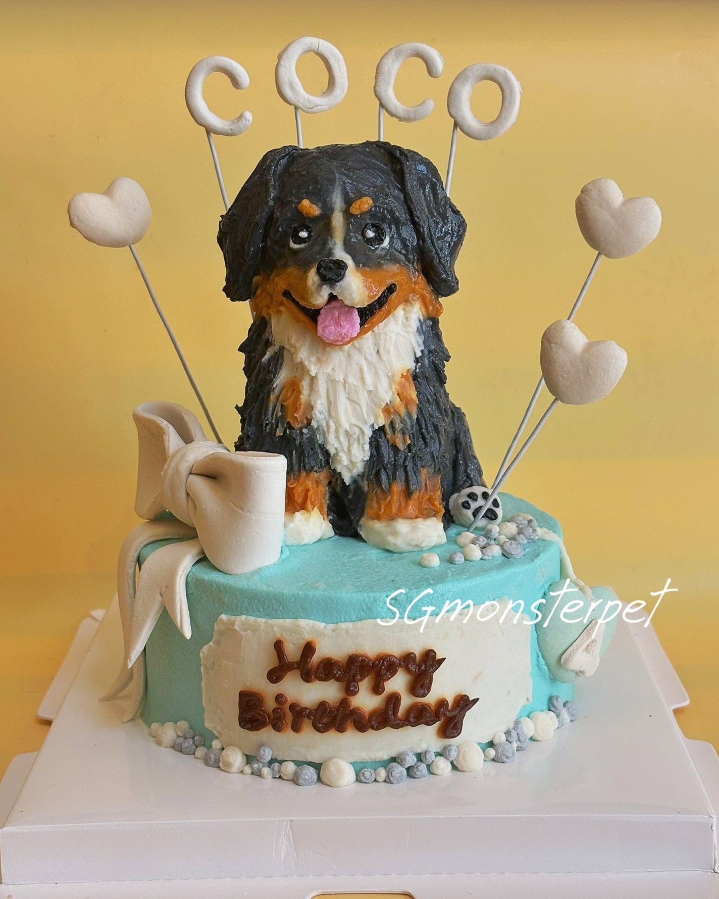 Dog-themed birthday cake